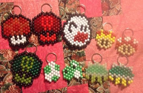 Mario Kandi, Kandi Keychain, Kandi Inspo, Band Ideas, Loom Band, Kandi Patterns, Brick Stitch Pattern, Loom Bands, Beaded Crafts