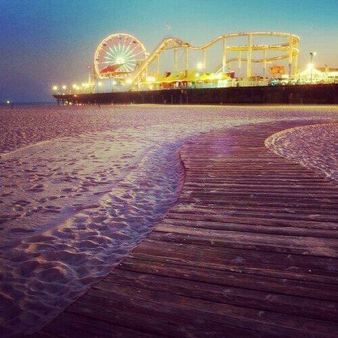 santa monica Summer Tumblr, 2010s Aesthetic, Cute Message, Pink Tumblr Aesthetic, Pretty Landscapes, Summer Feeling, Summer Dream, Summer Pictures, What’s Going On