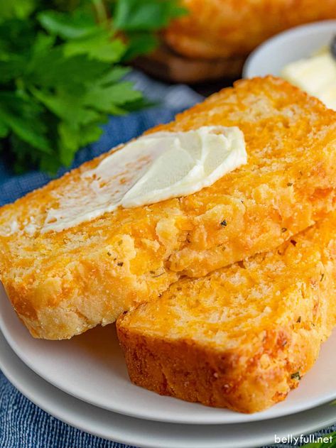 Soft, fluffy and loaded with cheese, this easy Cheese Bread tastes just like Red Lobster Cheddar Bay Biscuits! No kneading required. Perfect served as a side with a nice pat of butter or even for sandwiches. Easy Cheese Bread, Red Lobster Cheddar Bay Biscuits, Quick Bread Recipes Easy, Cheese Bread Recipe, Cheddar Bay Biscuits, Copy Cats, Homemade Breads, Bread Cheese, Biscuit Bread