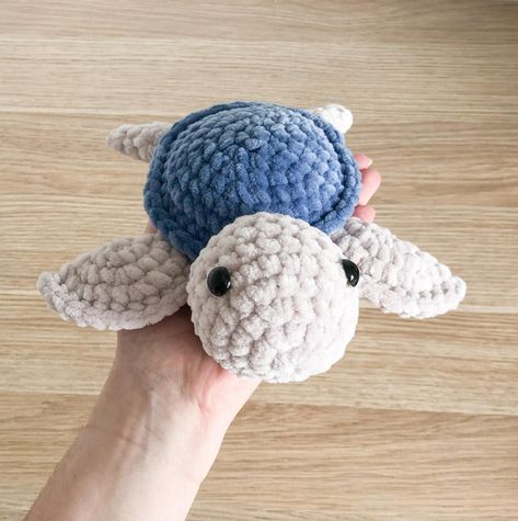 Amigurumi Turtle Free Pattern - Amigurumim Crochet Turtle Pattern Free, Yoda Crochet, Crochet Turtle Pattern, Crochet Elephant Pattern, Crochet Dinosaur Patterns, Beau Crochet, Crochet Wall Art, Easy Crochet Animals, Confection Au Crochet