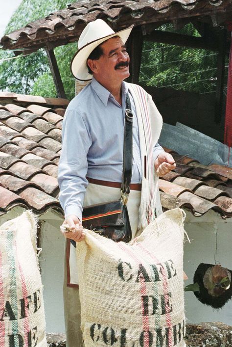 Carlos Sánchez, 83, Dies; Embodied Colombian Coffee as Juan Valdez - The New York Times Colombian Aesthetic Outfits, Coffee Beans Photography, Juan Valdez, Nyc Coffee Shop, Colombian Culture, Colombian Art, Coffee Party, Colombian Coffee, Caribbean Culture