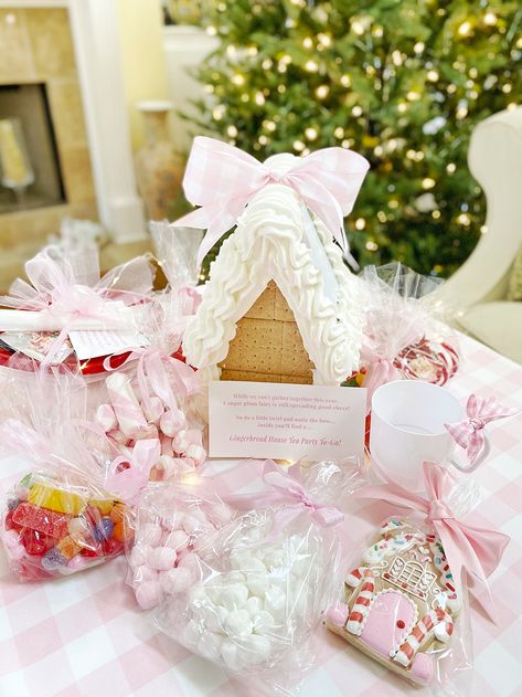 Gingerbread House Tea Party, Gingerbread House Party Favors, Pink Stockings Christmas, Girlie Christmas, Christmas Teas, Traditional Christmas Party, Gingerbread House Icing, Pink Gingerbread House, Gingerbread House Party