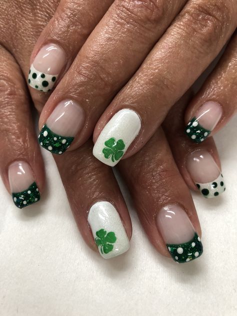 St. Patty’s Day Nails Green & White Polka dots Shamrock Gel Nails Dublin Nails, Short Acrylic Nails Square St Patricks Day, White Nails With Shamrock, Green Clover Nails, St Patrick’s Day Pedicure, Megan Nails, Football Meals, March Nail Designs St. Patrick's Day, Green St Paddy’s Day Nails