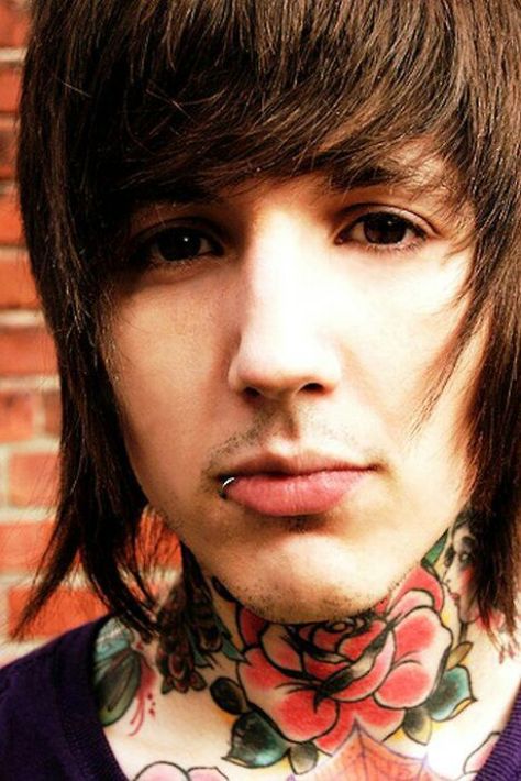 Oli Sykes<3 ~Bring Me The Horizon. Lol I didn't know he ever had a lip ring.! Emo Makeup Looks, Oli Sykes, Oliver Sykes, Special Fx Makeup, Cameron Monaghan, Emo Makeup, Love U So Much, Lip Piercing, Bring Me The Horizon