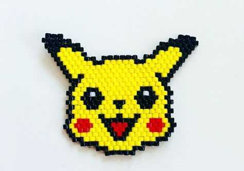 Pikachu Seed Bead, Pokemon Seed Bead Patterns, Seed Beads Diy, Pokemon Bead, Miyuki Beads Pattern, Bead Loom Designs, Beautiful Beaded Jewelry, Bracelet Miyuki, Wire Wrapped Jewelry Diy