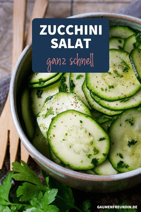 Zucchini-Salat, roh und ganz einfach Zucchini Salat, Zucchini Puffer, Zucchini, Clean Eating, Avocado, Low Carb, Healthy Eating, Low Carb Recipes, Courgettes