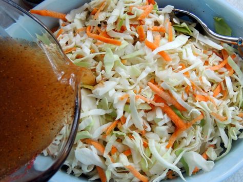 DSCN0469 Vinegar Slaw, Spicy Coleslaw, Vegan Coleslaw, Southern Plate, Haitian Food Recipes, Cole Slaw, Slaw Recipes, Oil Free Vegan, Island Food