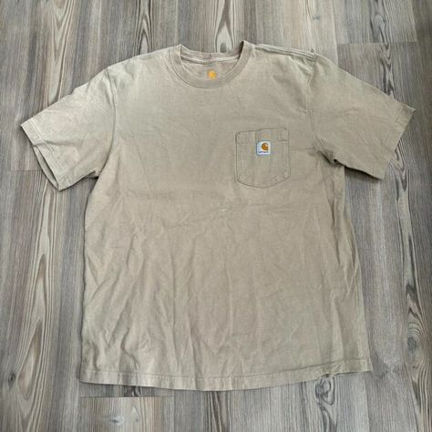 Carhartt Men's T-shirt Carhartt Pocket Tee, Brown T Shirt, Carhartt T Shirt, Carhartt Shirts, Tan Guys, Carhartt Workwear, Y2k Skater, Number 2, Pocket Tee