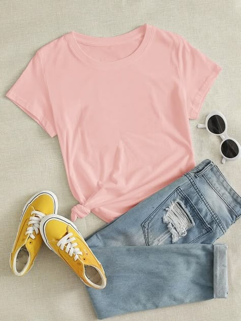 Casual Pink T-shirt For School, Pink Short Sleeve T-shirt For College, Trendy Pink Short Sleeve T-shirt, Clothes Mockup Free, Casual Plain Pink T-shirt, Basic Plain Pink T-shirt, Mockup Camisa, Mens Plain T Shirts, Mock Up T Shirt