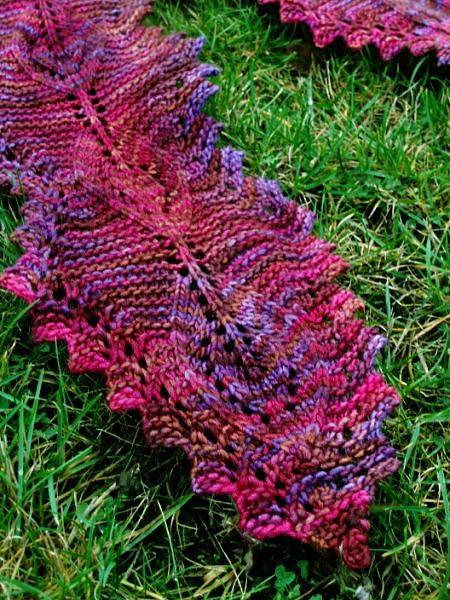 Leaf Scarf Knitting Pattern, Knit Scarfs, Leftover Yarn, Knitted Scarves, Leaf Scarf, Knit Scarves, Knitted Lace, Beautiful Scarf, Free Scarf