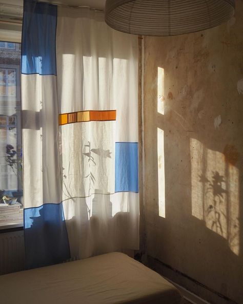 Onion Skin, Patchwork Curtains, Berlin Apartment, Deco Studio, The Curtain, Cotton Sheets, Mid Century Modern House, Bedroom Aesthetic, Vintage Linens