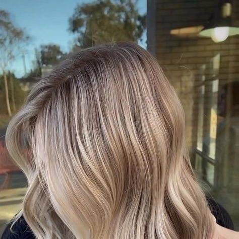 Blonde Highlights Darker Roots, Blonde Highlights Root Tap, Highlights With Root Tap, Shadow Root With Lowlights, Blonde Hair Root Tap, Blonde Hair With Root Tap, Blonde Root Tap, Blonde Baliage, Root Tap Blonde