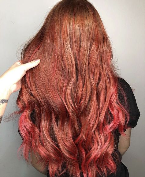 Copper Pink Balayage, Red Hair With Pink Highlights Rose Gold, Redhead With Pink Highlights, Natural Red Hair With Pink Highlights, Copper Hair With Pink Highlights, Ginger With Pink Highlights, Ginger Pink Hair, Ginger Hair With Pink Highlights, Ginger And Pink Hair