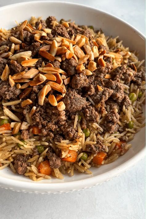 Ouzi Rice - Fufu's Kitchen Ouzi Recipe, Ouzi Rice, Rice Fufu, Fufu Recipe, Middle Eastern Rice, Persian Cuisine, Middle Eastern Dishes, Rice And Peas, Seasoned Rice