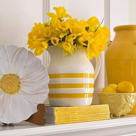 Vibeke Design, Yellow Cottage, Deco Rose, Yellow Decor, Have Inspiration, Yellow Kitchen, Yellow Aesthetic, Decorating On A Budget, Mellow Yellow