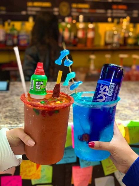 Michelada Bar Ideas, Alcoholic Coffee Drinks, Bomb Drinks, Drinking Games For Parties, Food Business Ideas, Mexican Snacks, Candy Drinks, Brunch Restaurants, Yummy Alcoholic Drinks