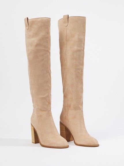 Beige Knee High Boots, Tall Tan Boots, Tall Boots Outfit, Tan Knee High Boots, Beige Boots, Booties Outfit, Trendy Boots, Tan Boots, Suede Boots Knee High