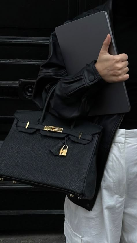 F1 Driver Aesthetic, Office Girl Aesthetic, Driver Aesthetic, Black Birkin Bag, Black Birkin, Women In Engineering, Parisian Street Style, Job Outfits, Business Woman Quotes