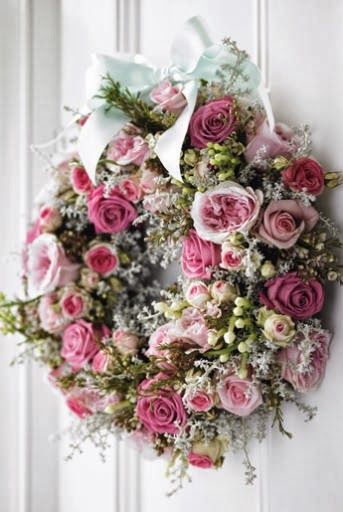 Please feel free to pin your heart out!!! My pins are YOUR pins!! ~Laura Sweet Sunday, Decoration Shabby, Flower Wreaths, Window Ideas, Have Inspiration, Rose Wreath, Seasonal Wreaths, Deco Floral, Rose Cottage