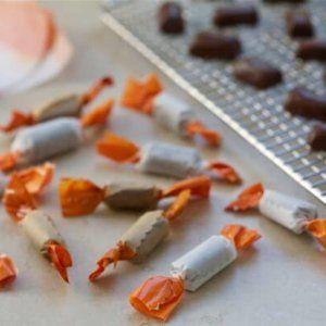 Homemade Tootsie Rolls - A Cozy Kitchen Homemade Tootsie Rolls, Halloween Candy Recipes, Rolls Food, Kimberly Smith, Tootsie Rolls, Rolls Homemade, November Thanksgiving, Chocolate Bites, Candy Halloween