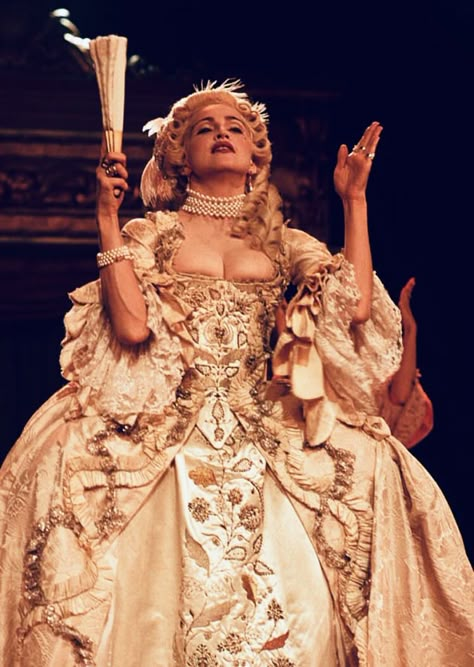 Baroque Aesthetic Fashion, Rococo Aesthetic, Georgian Dress, Madonna Vogue, Rococo Dress, Hairstyles With Crown, Quince Hairstyles With Crown, Rococo Fashion, Quince Hairstyles