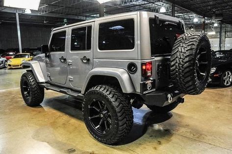 Silver Jeep Wrangler, Silver Jeep, Black Jeep Wrangler, Jeep Sahara, 2015 Jeep Wrangler Unlimited, Wrangler Unlimited Sahara, 2015 Jeep Wrangler, Jeep Mods, Jeep Wrangler Unlimited Sahara