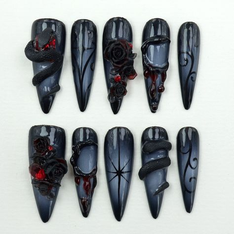 Step into the allure of the dark 🖤🌹 -- This set is now available on my site! 🛍️ Don’t miss out — head over to check your sizing and design preferences to make checkout a breeze and snag your perfect set! -- #donailsart #pressonnails #blacknails #nailsart #halloween2024 #rosenailart #3dnails #gothnails #gothicnails #rosenails #darknails #snacknails🐍🐍 Country Nails, Maroon Nails, Rose Nail Art, Gothic Nails, Claw Nails, Goth Nails, Pretty Gel Nails, Rose Nails, Nails Only