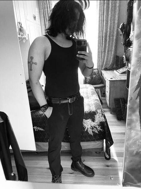 #metalhead #alt #aesthetic #dark #goth Hot Metalheads, Aether Ghoul, Black Metal Fashion, Metalhead Fashion, Metal Guys, Goth Guy, Dad Aesthetic, Metal Outfit, Male Aesthetic