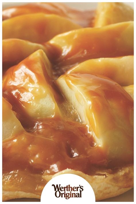 Caramel Apple Tart: a delicious treat for caramel lovers. Werthers Caramel Apples, Apple Caramel Tart, Werthers Original Recipe, Werthers Caramel, Simple Apple Tart, Caramel Apple Tart, Homemade Ingredients, Apple Tarts, Apple Tart Recipe