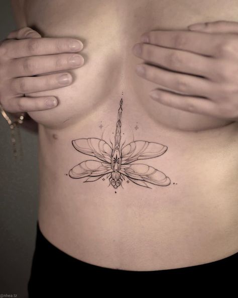 Big Dragon Fly Tattoo, Dragonfly Tattoo Spine, Dragonfly Stomach Tattoo, Dragon Fly Sternum Tattoo Women, Dragon Fly Tattoo Sternum, Sternum Dragonfly Tattoo, Dragonfly Chest Tattoo Female, Dragonfly Underboob Tattoo, Dragon Fly Chest Tattoo