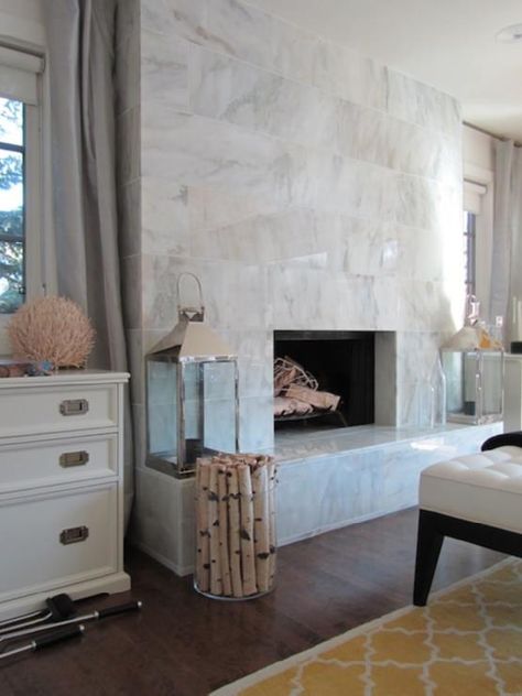 moth-design.blogspot.com    Ann Sacks Opera 12" x 36" marble tiles on fireplace, windows flanking fireplace covered in platinum silk curtains window panels, Pottery Barn Moorish Tiles Rug, white leather tufted bench and twin white chests and polished nickel lanterns. Moth Design, Fireplace Cover, Fireplace Tile Surround, White Fireplace, Fireplace Designs, Contemporary Fireplace, Fire Places, Fireplace Remodel, Marble Fireplaces