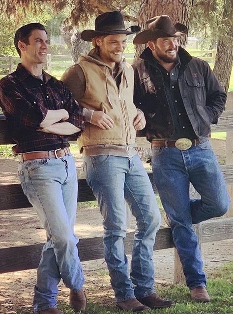 Cowboy Men Outfit, Yellowstone Outfit Ideas, Country Style Men, Western Outfit Men, Mens Cowboy Style, Country Outfits Men, Western Outfits Mens, Cowboy Outfit For Men, Yellowstone Outfits