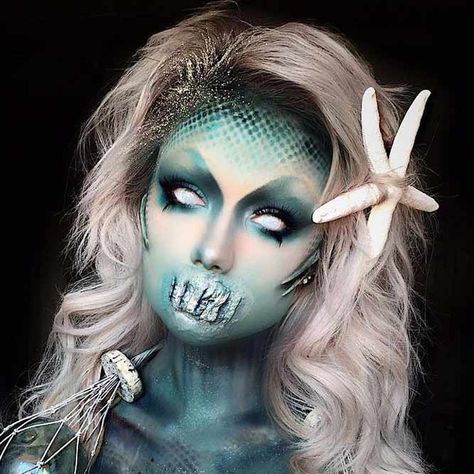 Dive under the sea for 15 frightening and seductive mermaids to inspire your scary mermaid makeup and scary mermaid costume this Halloween Scary Mermaid, Mermaid Makeup Halloween, Evil Mermaids, Halloweenský Makeup, Halloween Make-up Looks, Dark Mermaid, Mermaid Halloween, Halloween Makeup Scary, Masks Diy