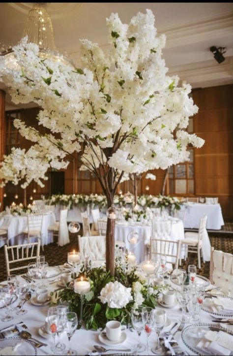 Floral Tree Centerpieces Wedding, Tall Tree Centerpieces Wedding, Faux Cherry Blossom Tree Wedding, White Blossom Trees Wedding, Cherry Blossom Tree Centerpieces, Cherry Blossom Wedding Centerpieces, Tree Centerpieces Wedding, Tree Centrepiece Wedding, Dekoracija Stola