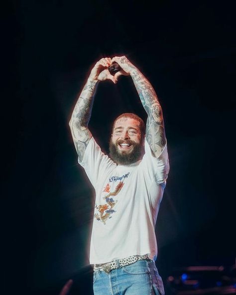 New Post Malone, Post Malone Concert, Post Malone Wallpaper, Love Post, Best Friend Tattoos, Friend Tattoos, Post Malone, Silver Screen, Favorite Celebrities