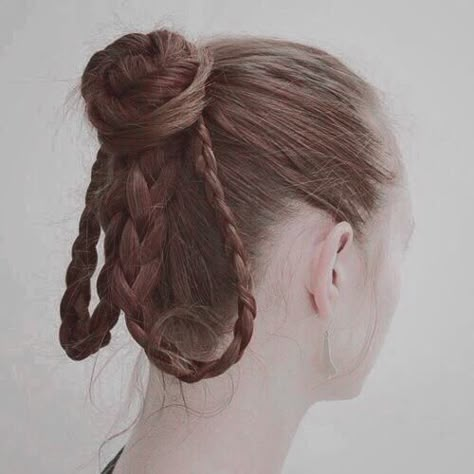 Leia Organa Aesthetic, Star Wars Hair, Princess Leia Hair, Princess Tutu, Leia Organa, Sansa Stark, Princess Leia, Hair Art, Beauty And The Beast