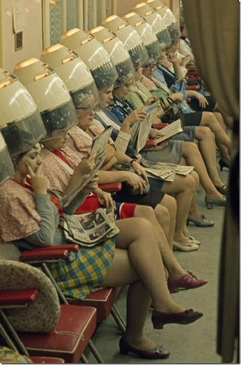 1960’s Hair, 1960s Hair, Patras, Mary Quant, Beauty Parlor, People Sitting, Those Were The Days, Photo Vintage, Salon Ideas