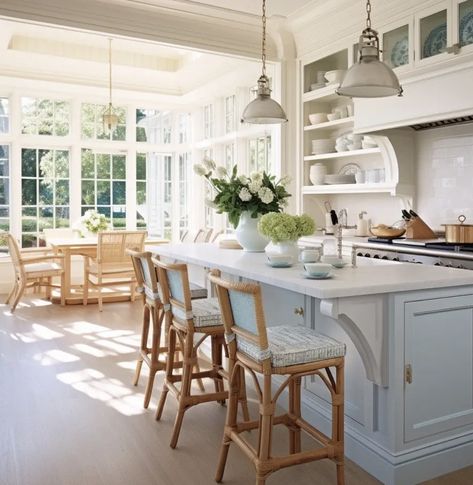 French Country House Kitchen, Southern Style Homes Interior, Modern French Home, Southern Style Homes, Country House Kitchen, Hampton House, Hgtv Dream Home, Farmhouse Kitchen Design, Cottage Kitchens