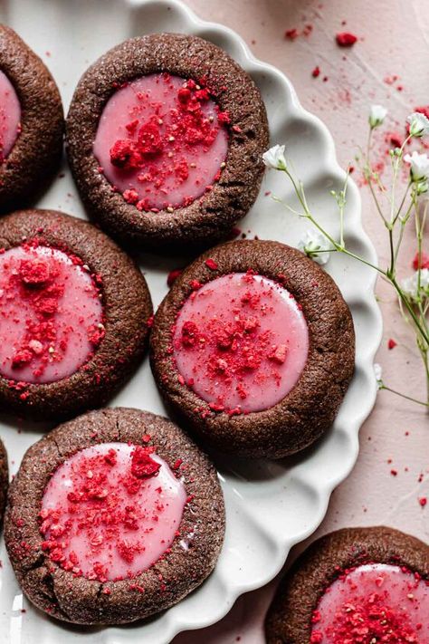 Strawberry Ganache, Strawberry White Chocolate, Chocolate Thumbprint Cookies, White Chocolate Ganache, Frozen Chocolate, Strawberry Flavor, Strawberry Chocolate, Freeze Dried Strawberries, Sugar Cookie Dough