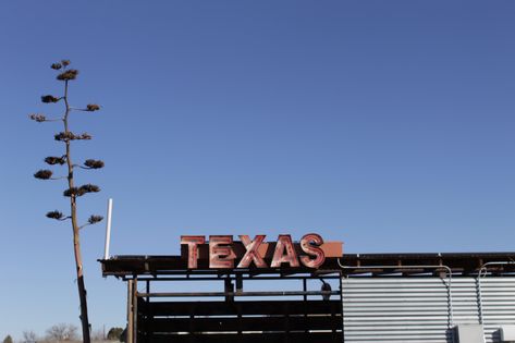 West Texas Road Trip: Marfa and Big Bend National Park — The Detour Effect Texas Getaways, Southern Road Trips, New Mexico Road Trip, Ghost Lights, Texas Roadtrip, Sante Fe, Safari Tent, Big Bend National Park, West Texas