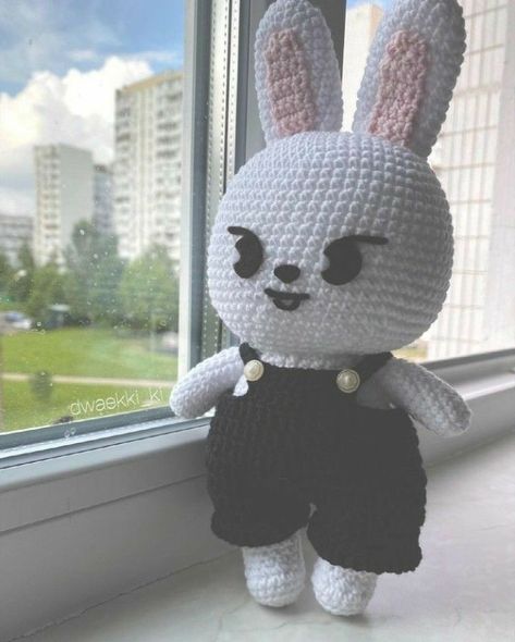 Leebit Crochet Pattern, Crochet Leebit, Crochet Kpop Ideas, Skzoo Crochet, Skz Crochet, Easy Crochet Animals, Crochet Fairy, Crochet Disney, Mode Crochet