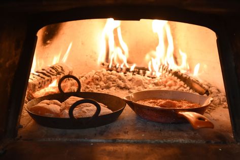 Wood Fired Oven Recipes, Wood Fired Cooking, Lamb Kebabs, Brick Pizza Oven, Wood Burning Oven, Grilling Menu, Fire Grill, Backyard Grilling, Wood Fired Pizza Oven