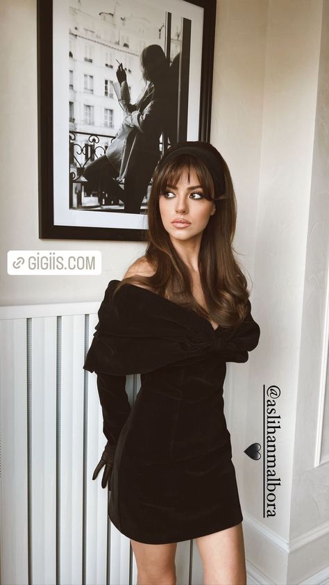 Fall Hair Color For Brunettes Dark, Dark Hair Fall, Mafia Wife Aesthetic, Fall Brunette Hair Color, Wife Aesthetic Outfit, Fall Brunette Hair, Chocolate Brown Balayage, Mafia Wife, Fall Brunette