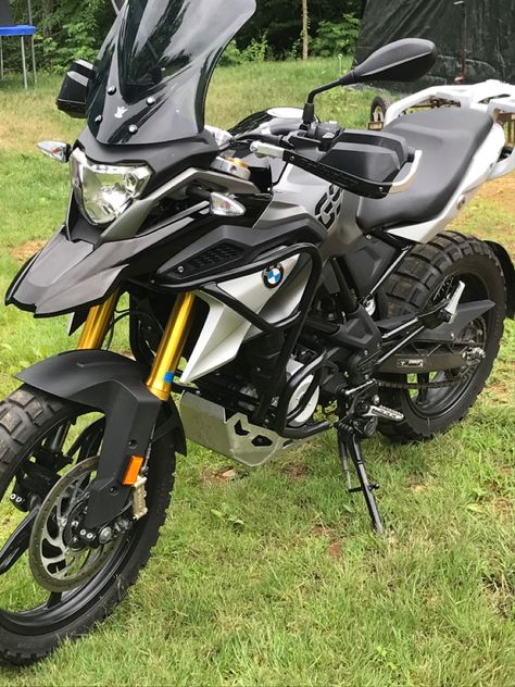 Bmw Gs310, Bmw G310 Gs, R15 Yamaha, 160 Titan, Black Adidas Shoes, Motos Bmw, Motorcycle Photography, Motorcycle Aesthetic, Bike Photoshoot