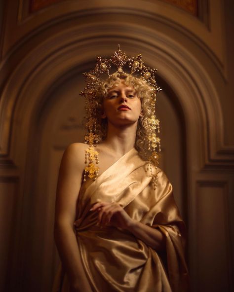 Madeline Michael Reinhold on Instagram: “The divine energy that @incandescentkiki holds will never cease to amaze me. Muse: @incandescentkiki Location: @masonictemplephiladelphia” Greek Goddess Photoshoot, Goddess Photoshoot, Face Practice, Higher Art, Divine Energy, Nice Jewelry, Anatomy Poses, Art Face, Human Reference