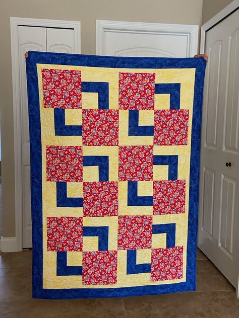 Roman Holiday Quilt Pattern, 3 Yard Quilts Free Pattern, Large Block Quilts, 3 Yard Quilt Patterns Free, 3yard Quilts, Angel Quilts, 3 Yard Quilts, College Quilts, Colourful Quilts