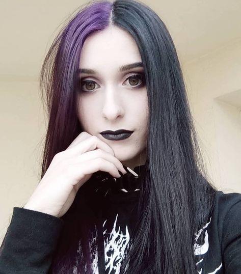 Half Purple and Half Black Hair Color; Long Straight Hair Half Black Half Purple Hair Split, Black And Purple Split Dye, Half Black Half Purple Hair, Half Purple Half Black Hair, Black Hair Straight, Purple And Black Hair, Purple Black Hair, Split Dye, Best Hair Dye