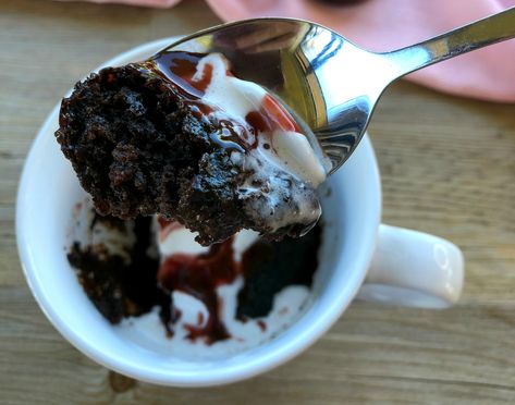 The Best Chocolate Self-Saucing Mug Cake Ever - Just a Mum Pudding In A Mug, Self Saucing Chocolate Pudding, Self Saucing Pudding, Mug Cake Microwave, Chocolate Mug Cakes, Chocolate Mugs, Mug Recipes, In A Mug, Microwave Recipes