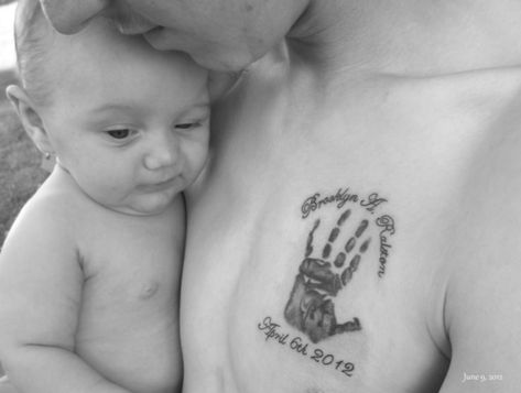 adorable-ideas-of-tattoos-with-kids-names0301 Handprint Tattoo, Family Name Tattoos, Kid Name Tattoo, Baby Name Tattoos, Tier Tattoo, Tattoos With Kids Names, Baby Handprint, Tattoo For Son