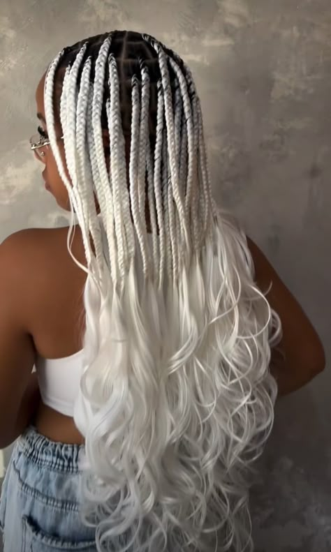 Platinum Blonde Hair Braids, Blonde And White Braids, White Braids Black Women, White Goddess Braids, White Blonde Braids, White Knotless Braids, White Braids For Black Women, Teenagers Hairstyles, Platinum Blonde Braids